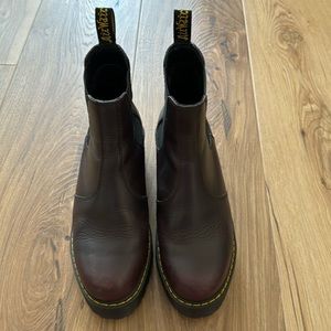 Dr Martens Chelsea Boots